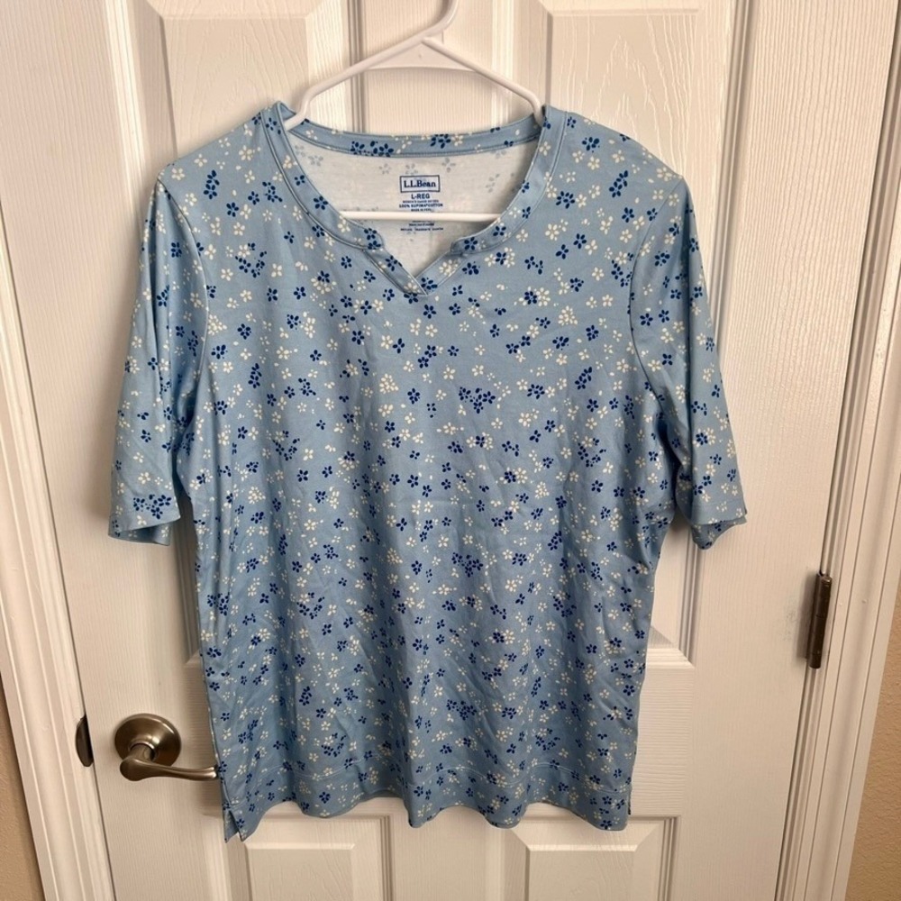LLBean Womens L REG Blue Floral Supima Cotton V Neck Short Sleeve Top